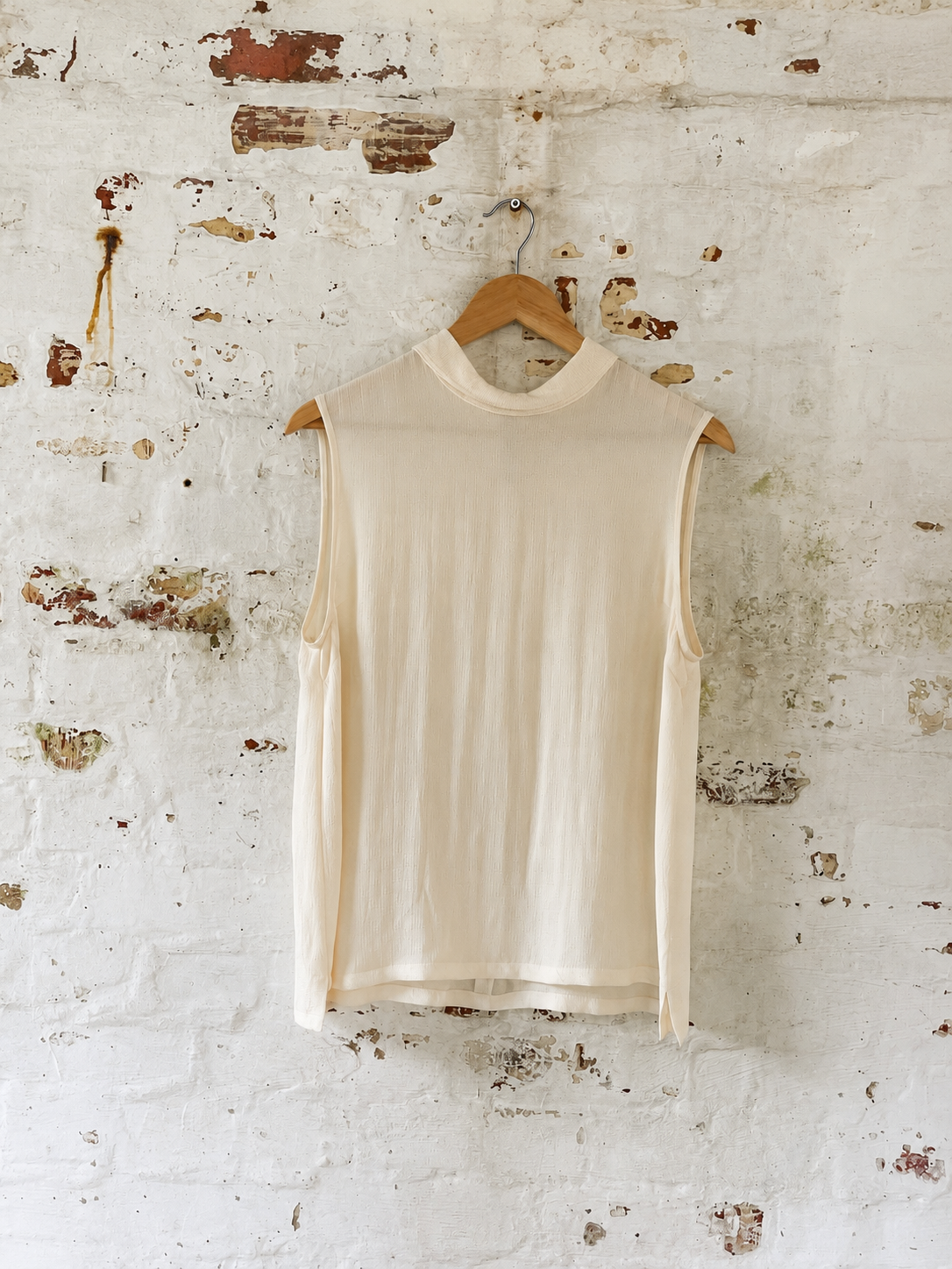 Minimalist Textured Tank | M