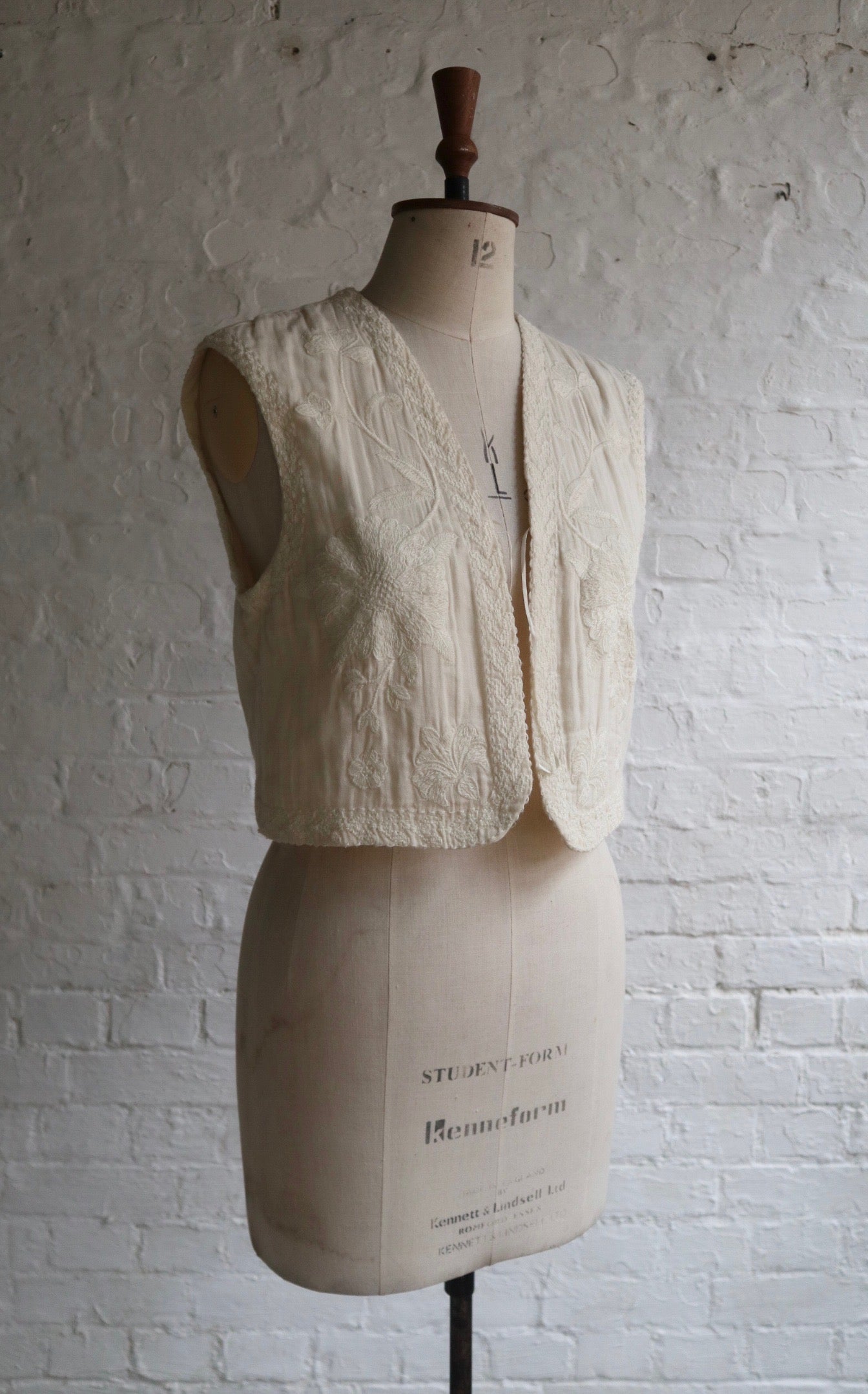 70s Embroidered Waistcoat | 12