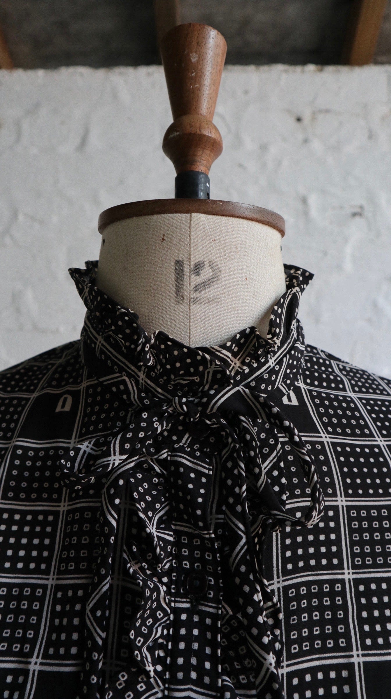 Monochrome print Blouse | 10