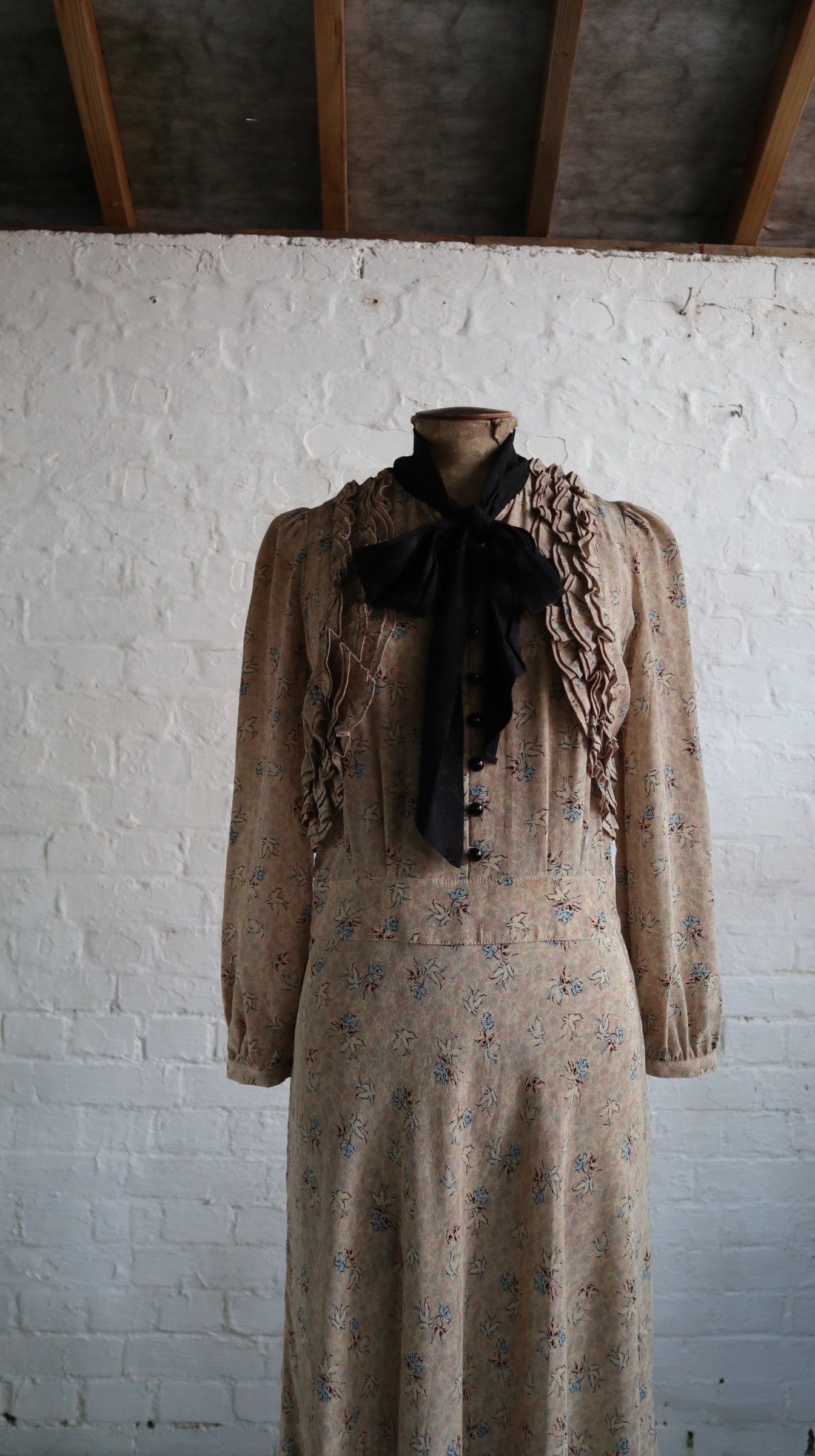 Silk Floral Tea Dress | 10