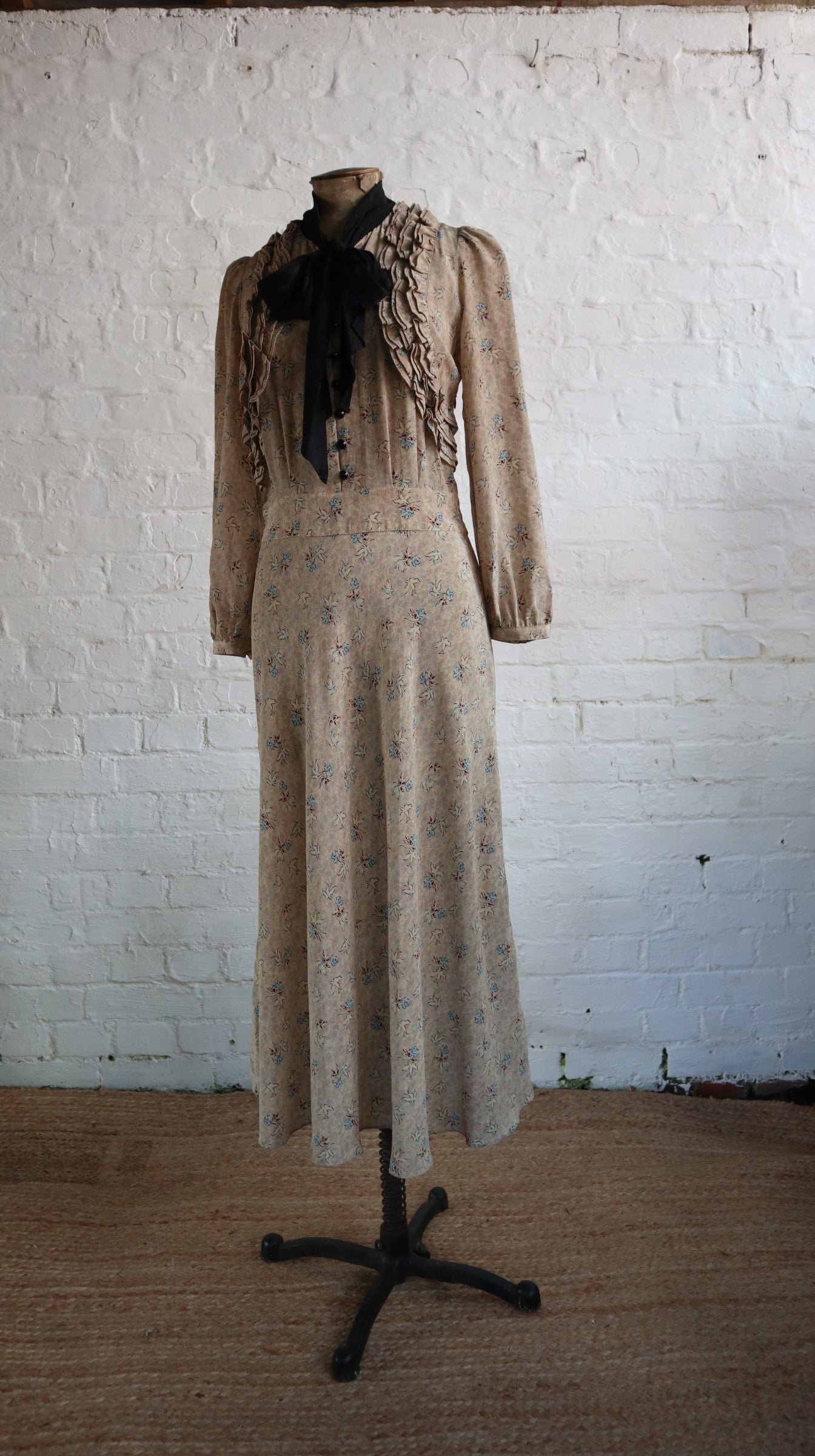 Silk Floral Tea Dress | 10