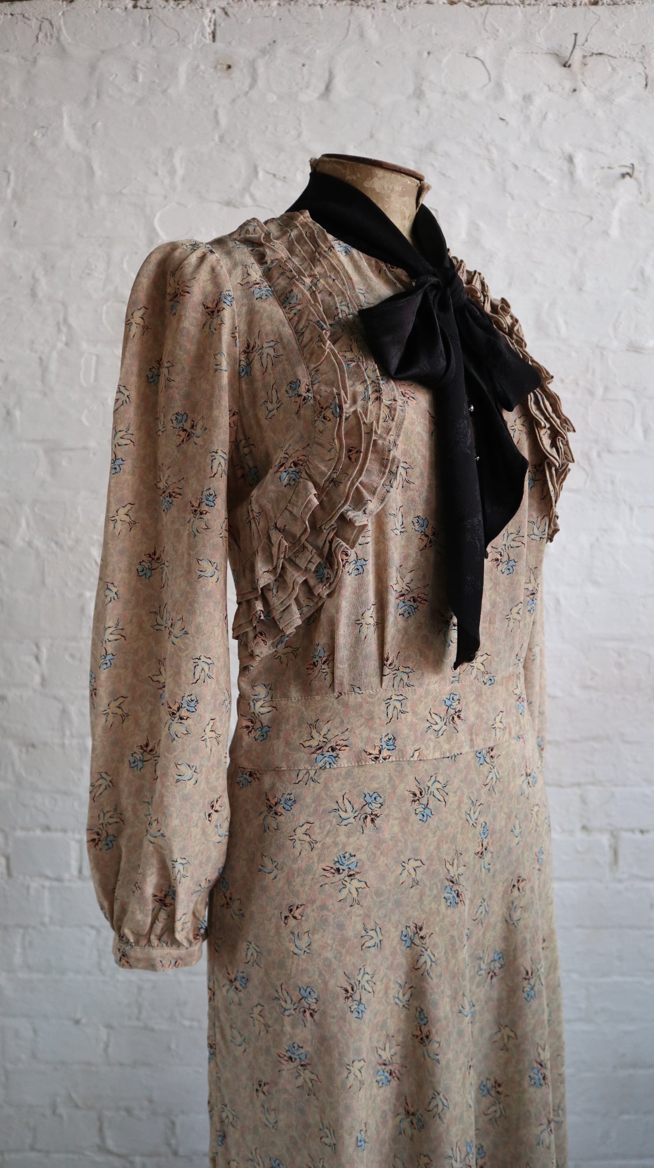 Silk Floral Tea Dress | 10