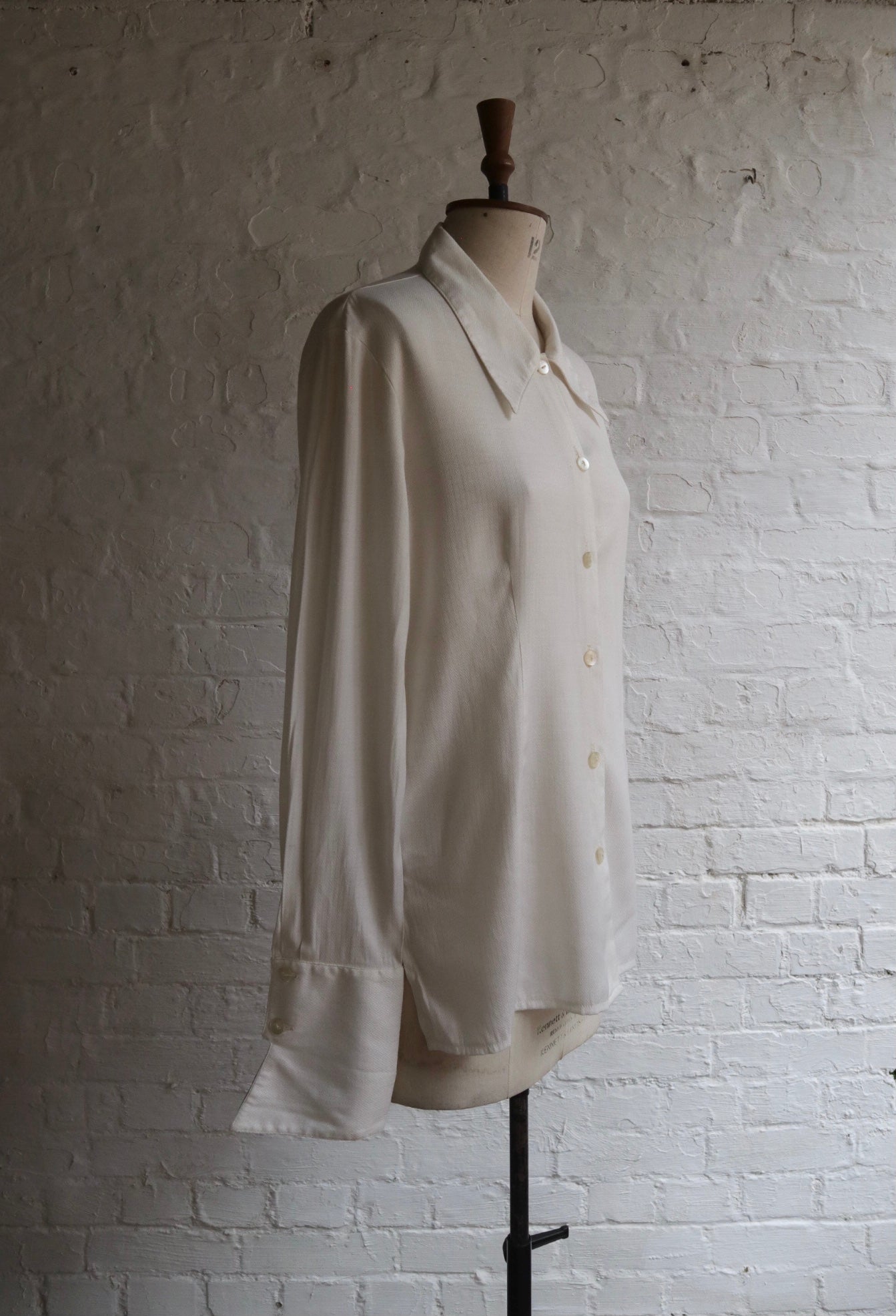 White Cotton Dagger Collar Shirt | 12